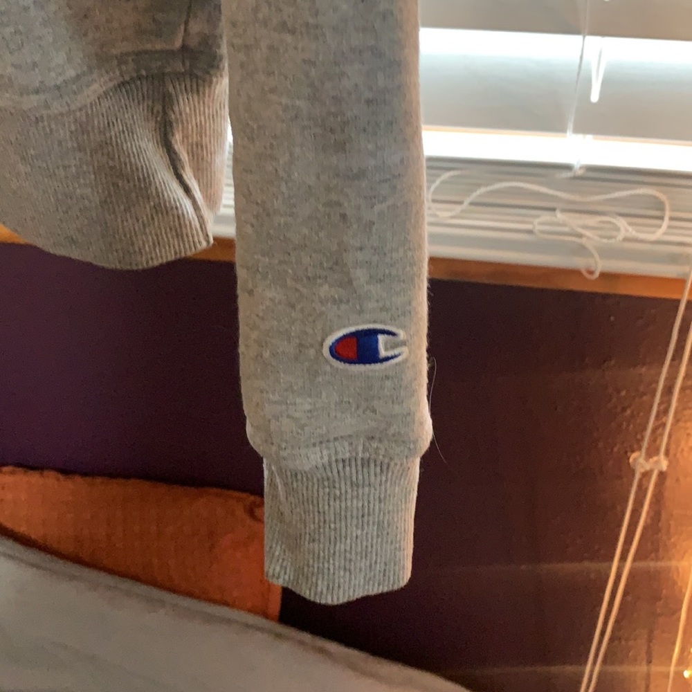 Champion Sweatshirt - Picture 3 of 3